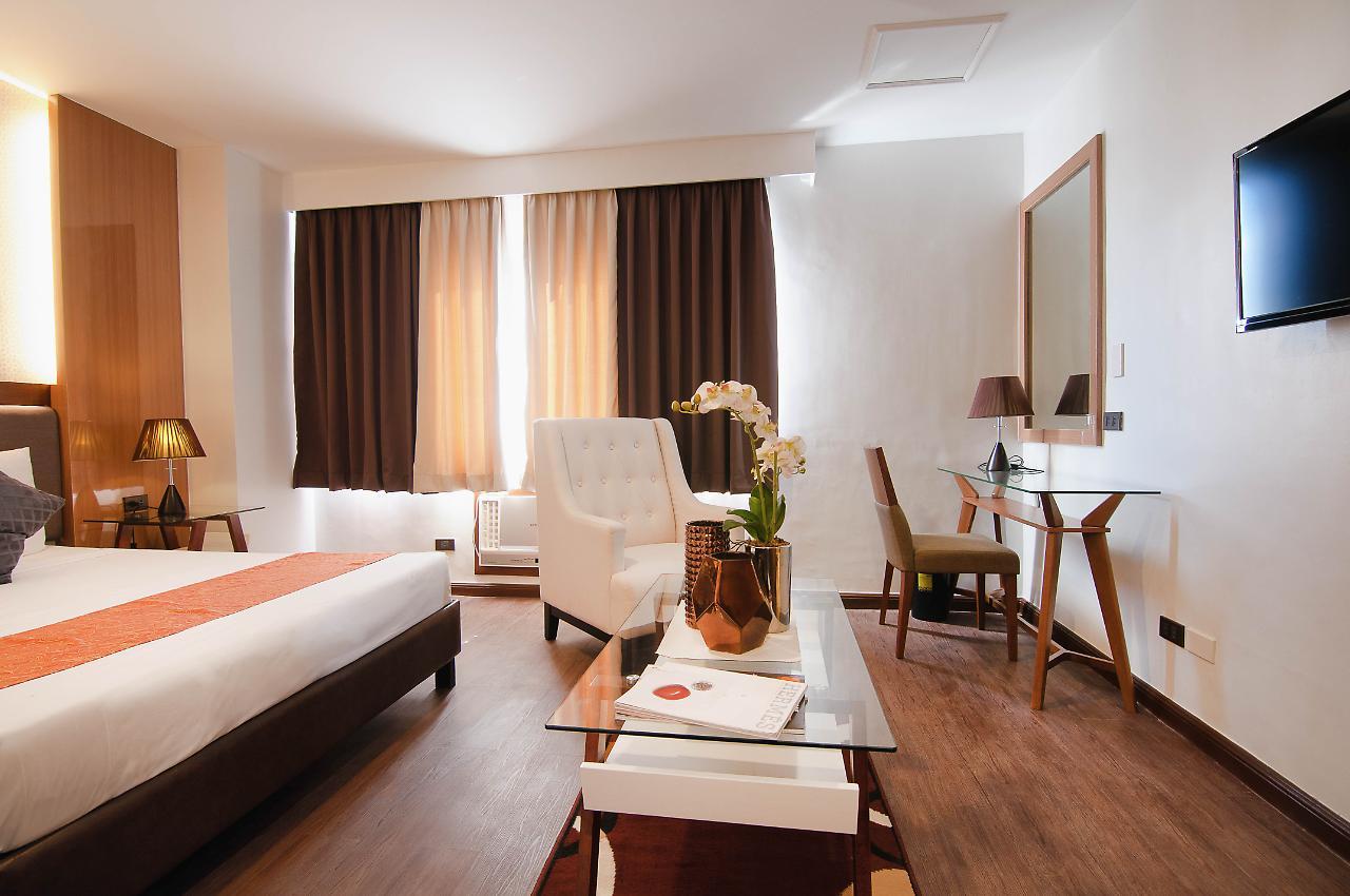 Fernandina 88 Suites Hotel Quezon City Eksteriør billede