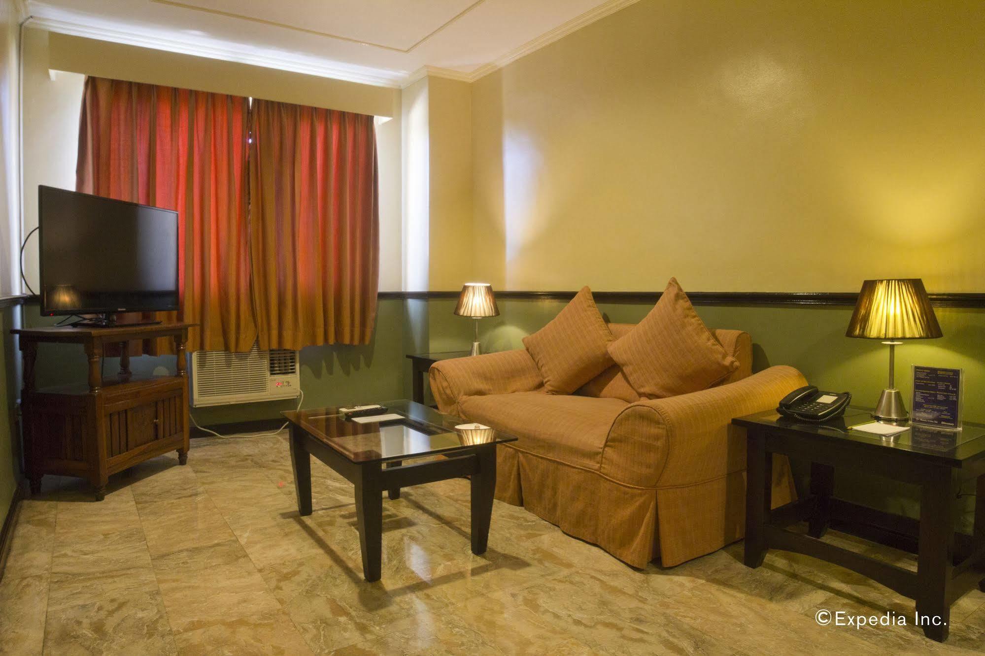 Fernandina 88 Suites Hotel Quezon City Eksteriør billede